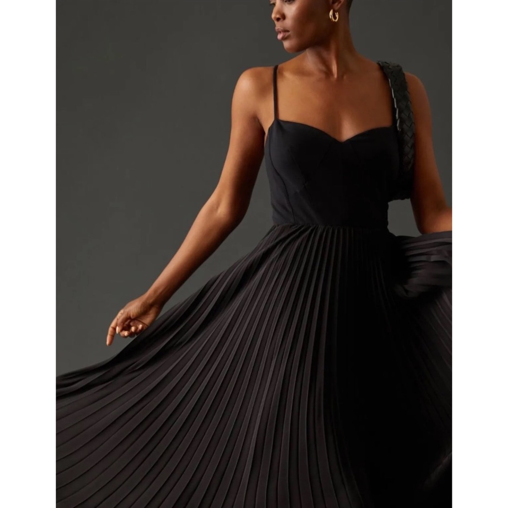 ANTHROPOLOGIE | $180 Sweetheart Bodice Pleated Midi Dress in Black, Size Small - Picture 10 of 12